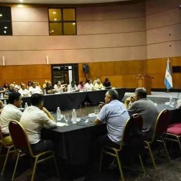Terminó la primera reunión por paritarias ¿Qué dijeron los gremios y el Ejecutivo?