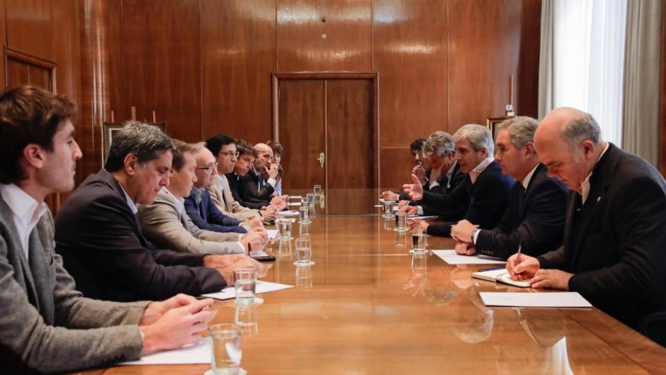 pacto Caputo-cerealeras: "Diez tipos se llevaron 2.000 millones de dólares"