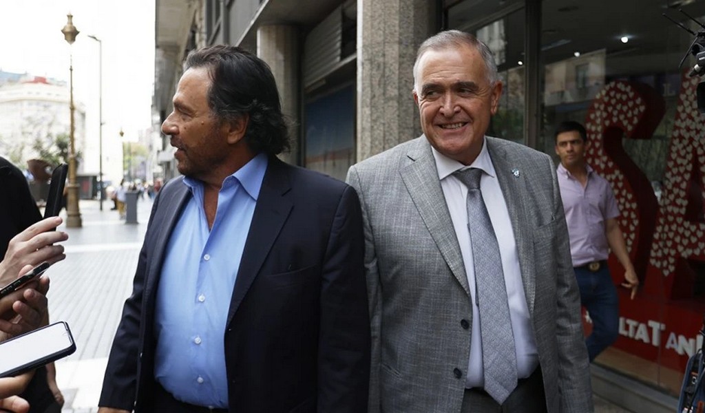 Milei consigue el apoyo de gobernadores peronistas, entre ellos Gustavo Saenz