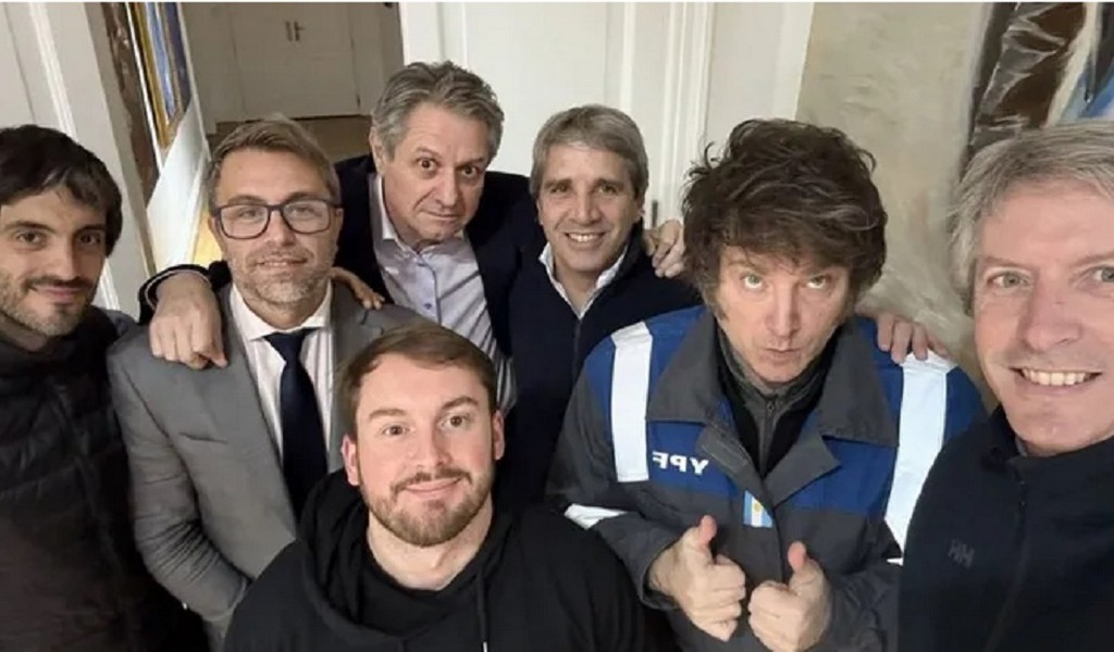 Milei y Caputo celebraron el 1,6% de inflación