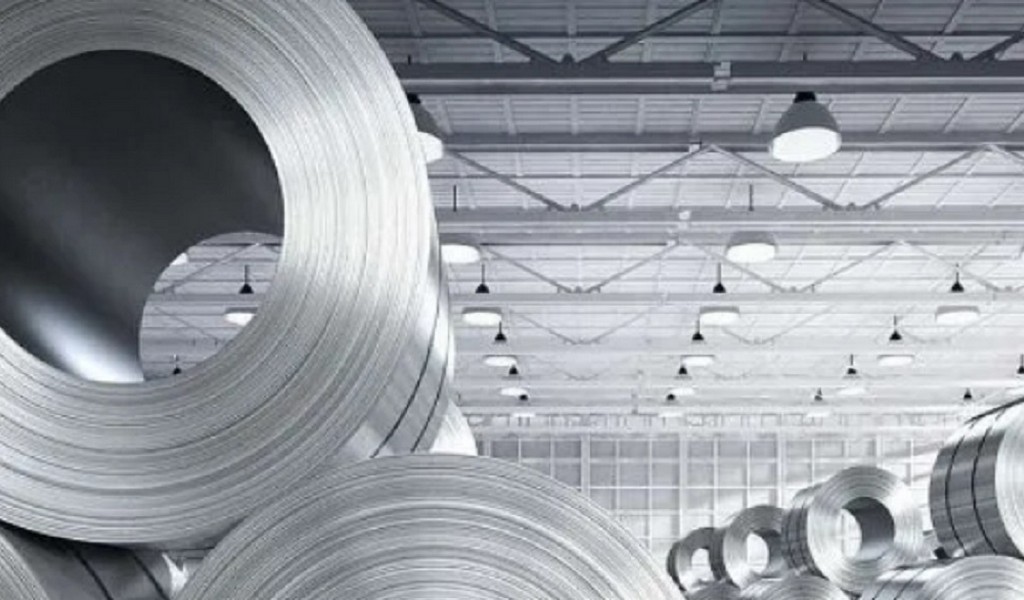 La producción de acero se hundió 8,6%