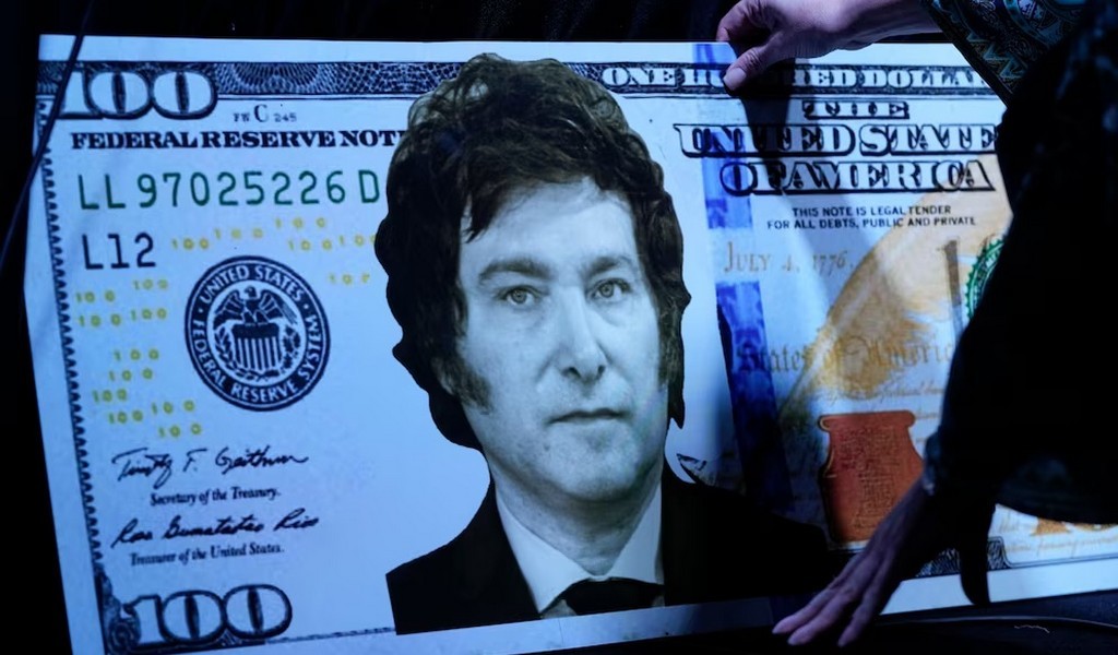 El Gobierno habilitará el uso de los “dólares del colchón” firmando una declaración jurada